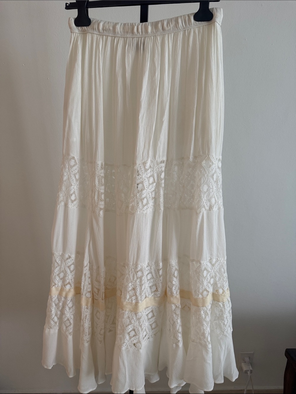 Free People Swept Away Maxi Skirt Size Small S/P in Clean Ivory - Boho Crochet - Picture 12 of 13